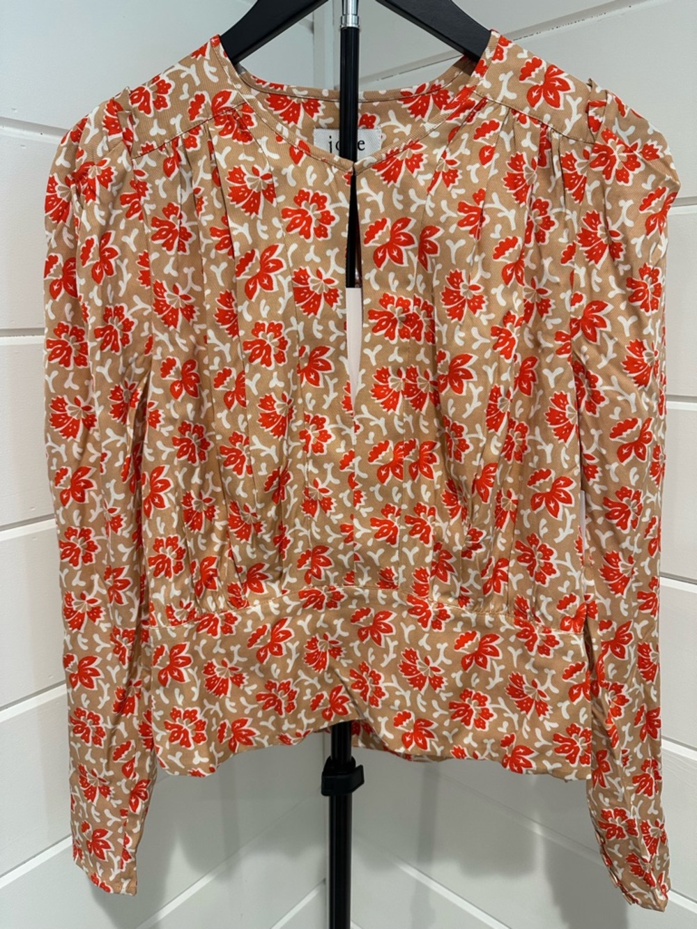 Joie Jenny Blouse. Tan w/ Red Floral. Size: Small Women’s